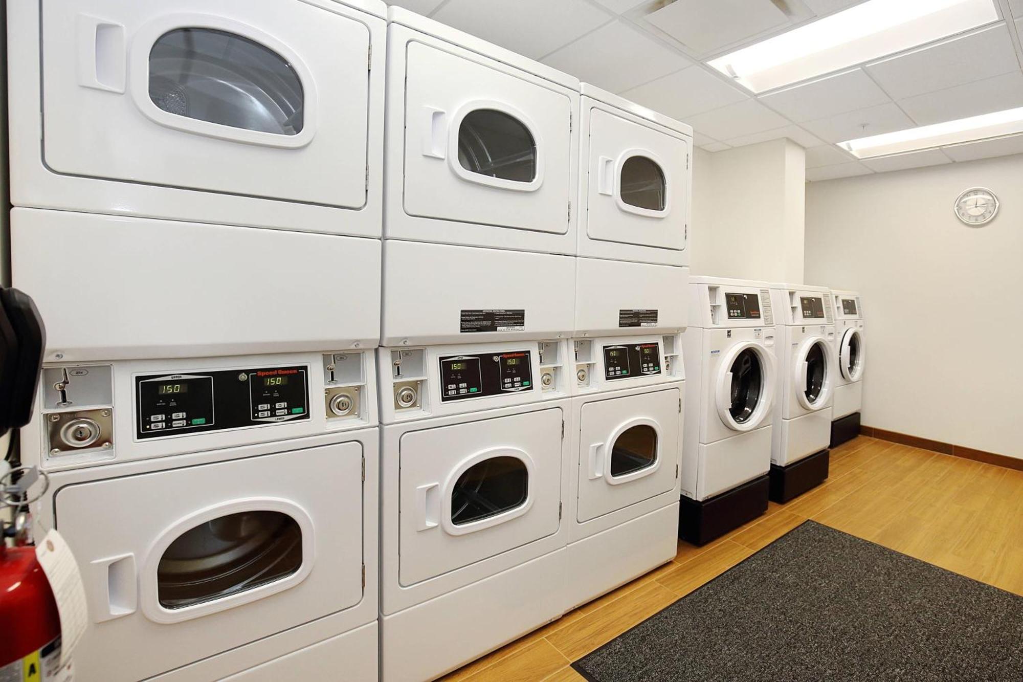 Towneplace Suites By Marriott Grove City Mercer/Outlets Eksteriør bilde